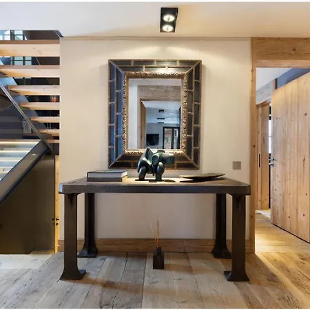 Modern Luxury Duplex In Apartment *