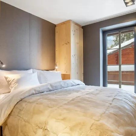 Modern Luxury Duplex In Apartment *